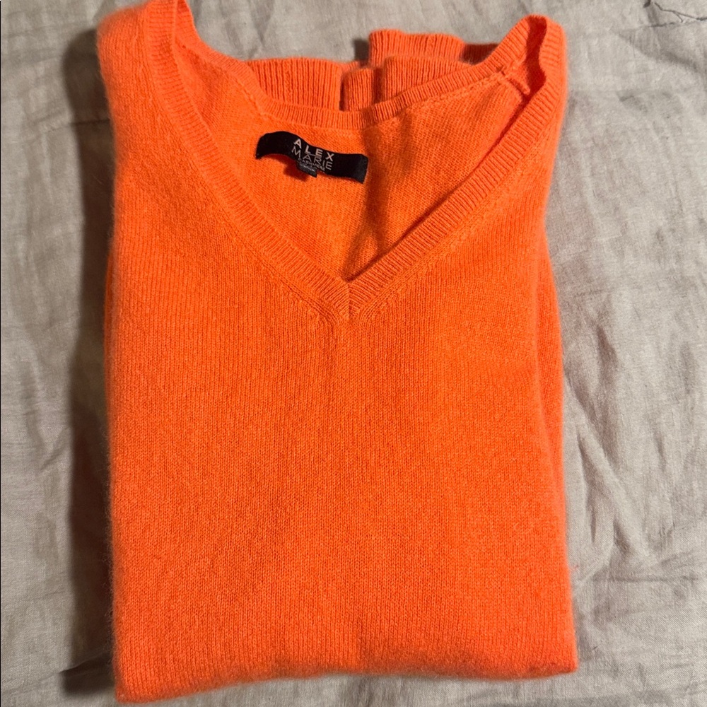 Alex Marie cashmere v neck sweater